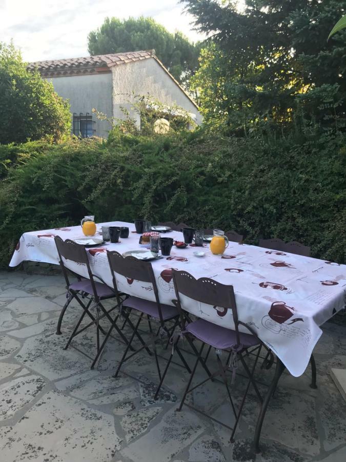 Le Jardin De La Cite Bed and Breakfast Carcassonne Buitenkant foto