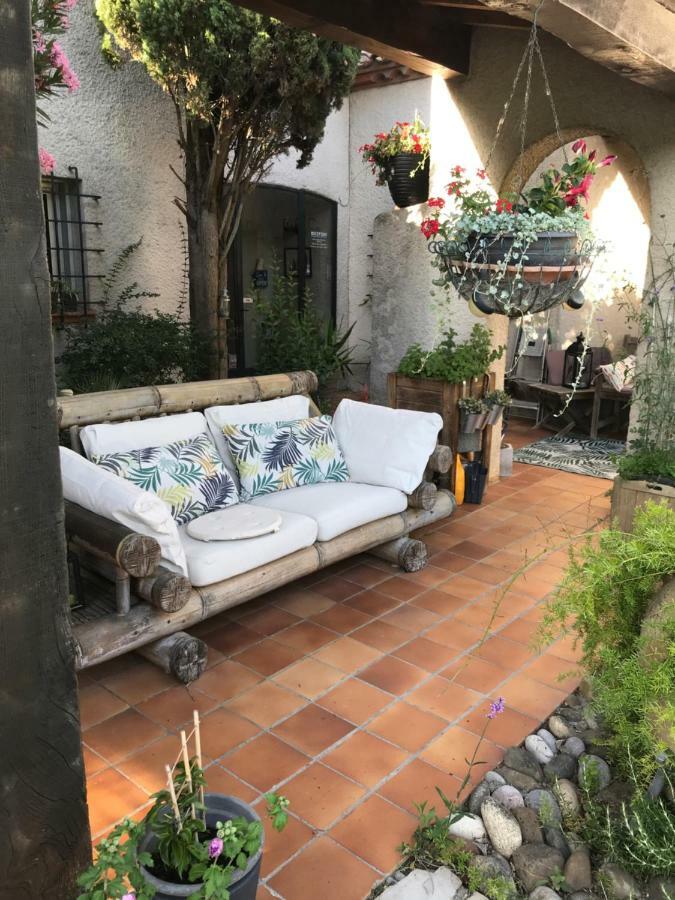 Le Jardin De La Cite Bed and Breakfast Carcassonne Buitenkant foto