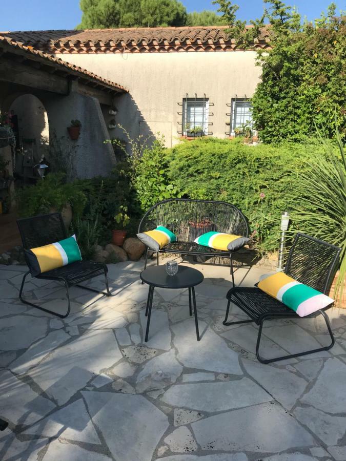 Le Jardin De La Cite Bed and Breakfast Carcassonne Buitenkant foto